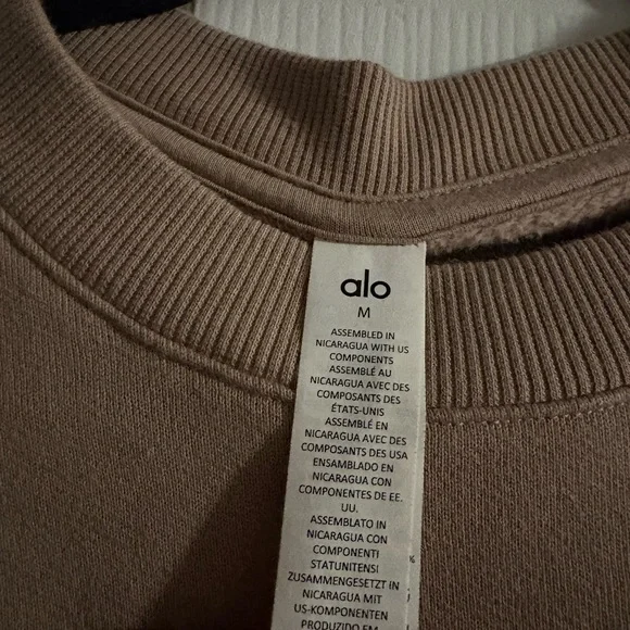 Alo size medium sweatshirt - Picture 3 of 4